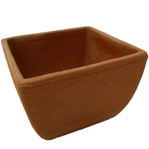 Agyag kaspó baby antikolt szögletes